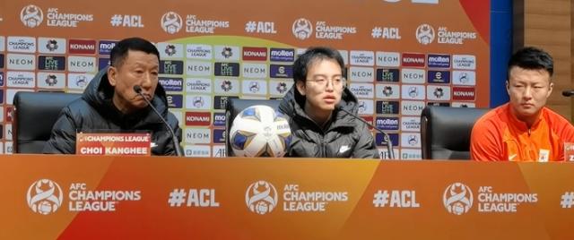 开云体育入口-崔康熙：对阵卡雅将轮换阵容 莫伊塞斯即将离队