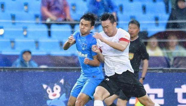 【中超】汪嵩绝杀刘军帅5秒内染两黄 南通1比0海牛