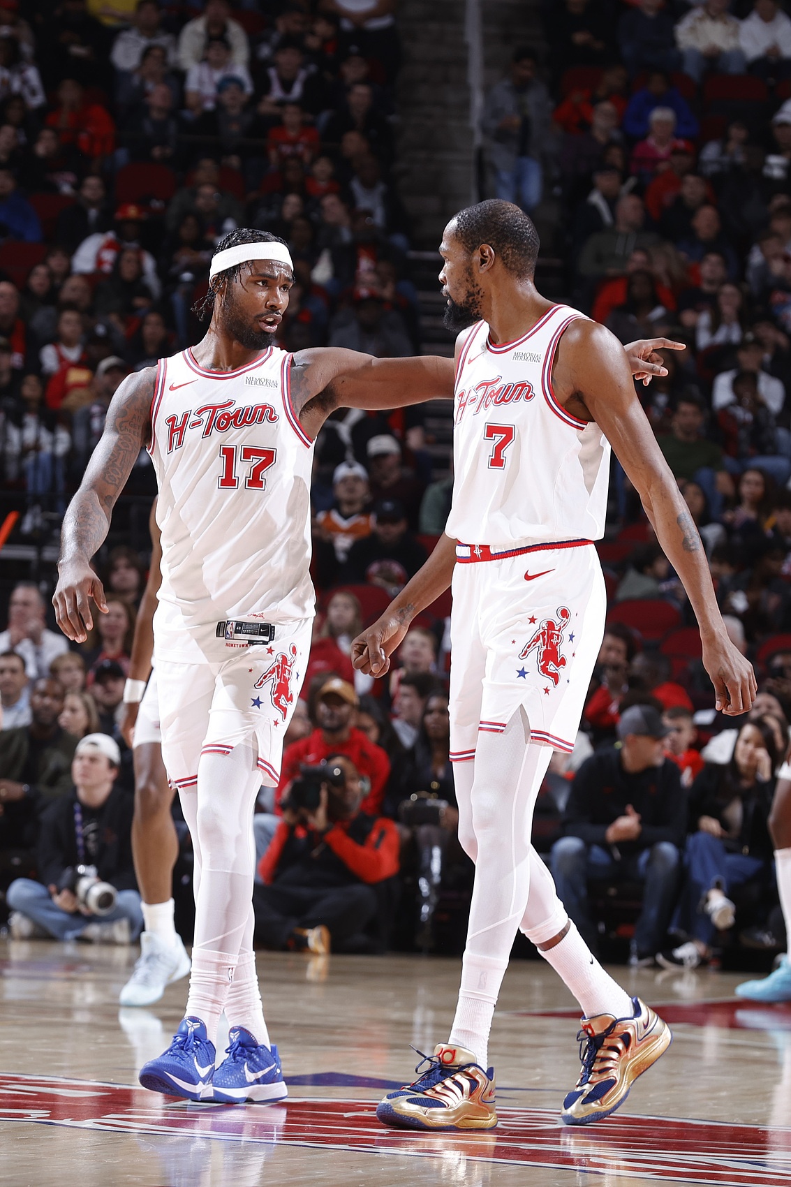 开云体育APP下载-杜兰特：对无限换防阵容期待已久 我们的阵容能大能小很有弹性